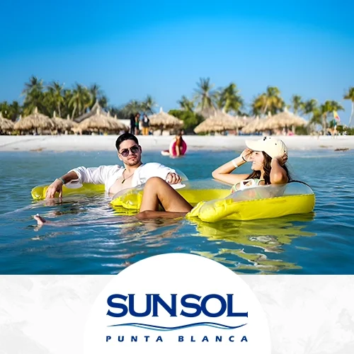 El Hotel Sunsol Punta Blanca es un resort todo incluido de estilo caribeño situado en la exclusiva Playa La Punta en la Isla de Coche, Venezuela, ideal para familias y parejas. Ofrece 154-166 habitaciones, una piscina con cascada, jacuzzi, restaurante buffet, bar y actividades como windsurf y kitesurf, a solo 20-30 minutos de Margarita.